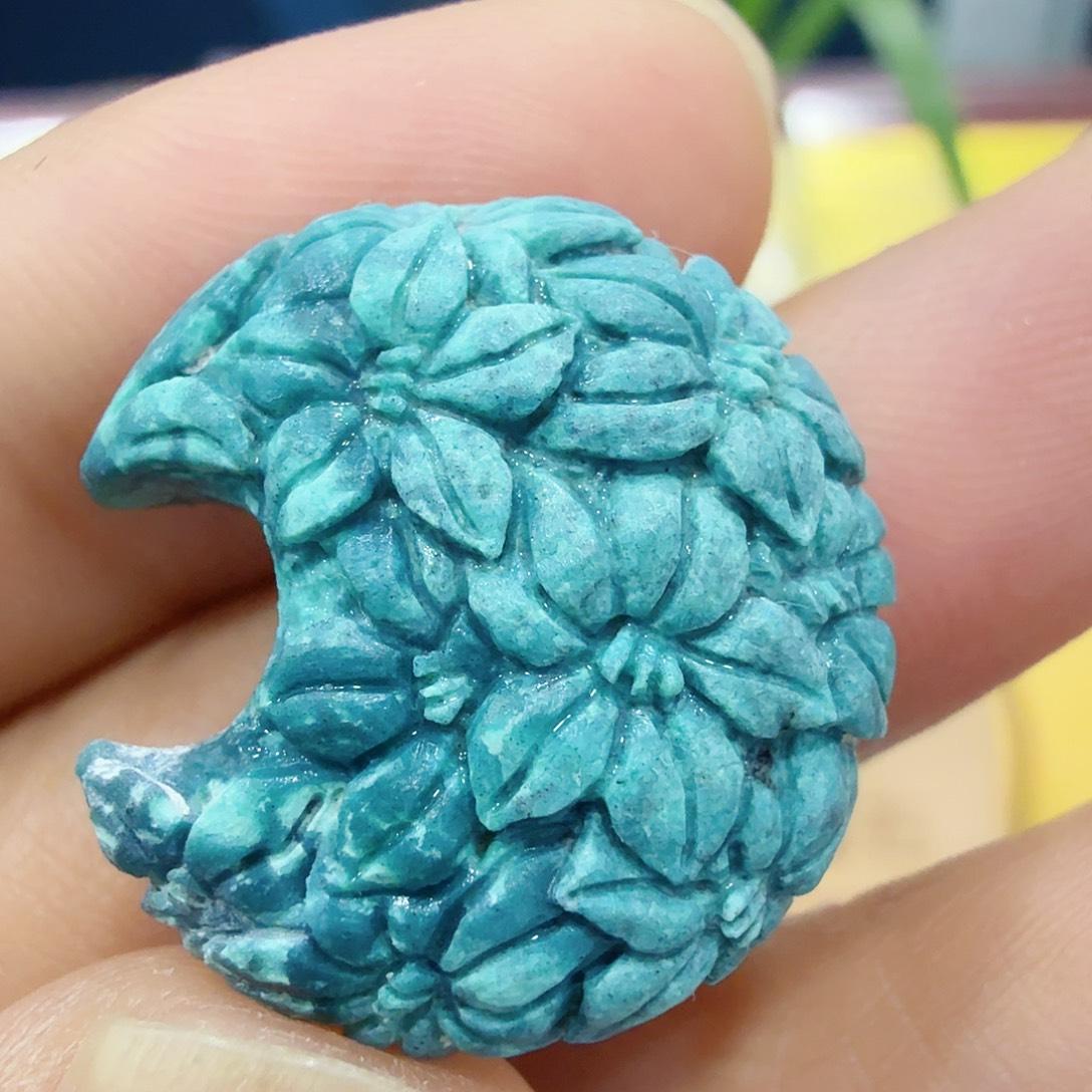 绿松石未镶嵌珠宝奇石