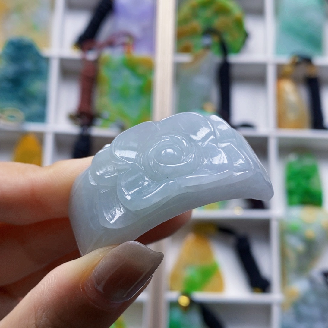 翡翠未镶嵌颈饰天然翡翠A货