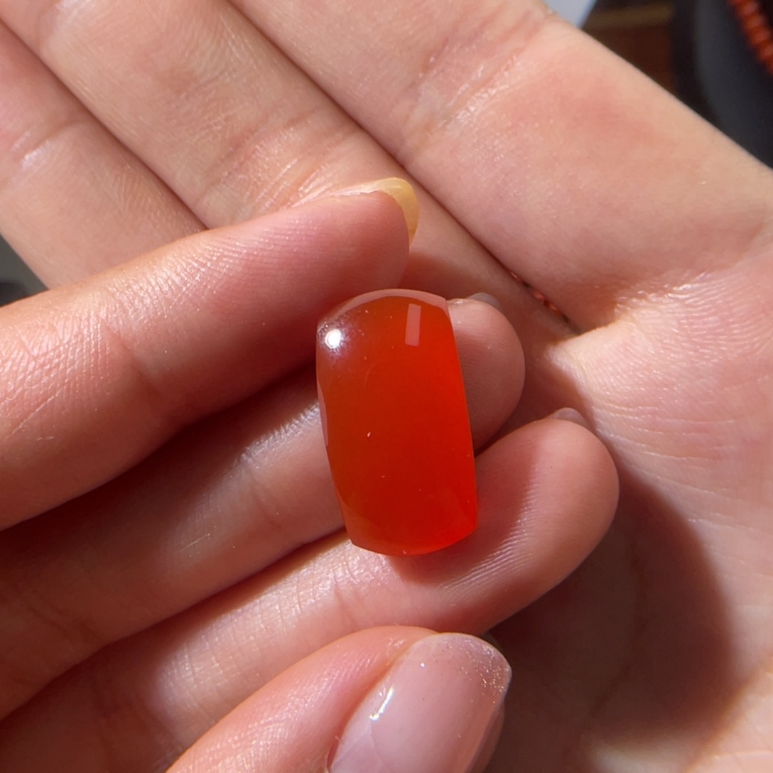 南红玛瑙马鞍戒面19.5x10.5x5mm未镶嵌