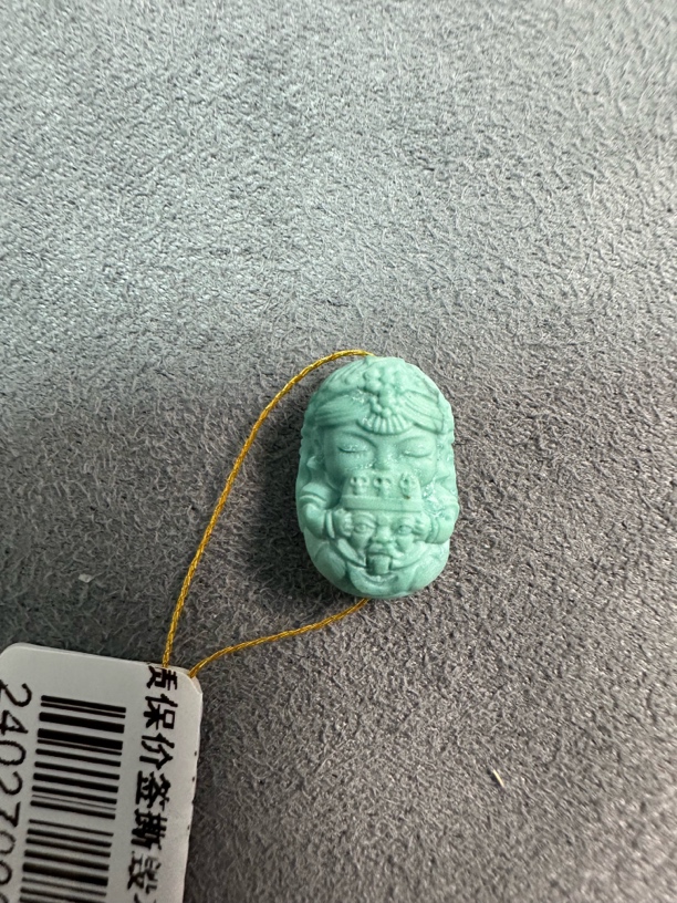 原矿绿松石雕刻件