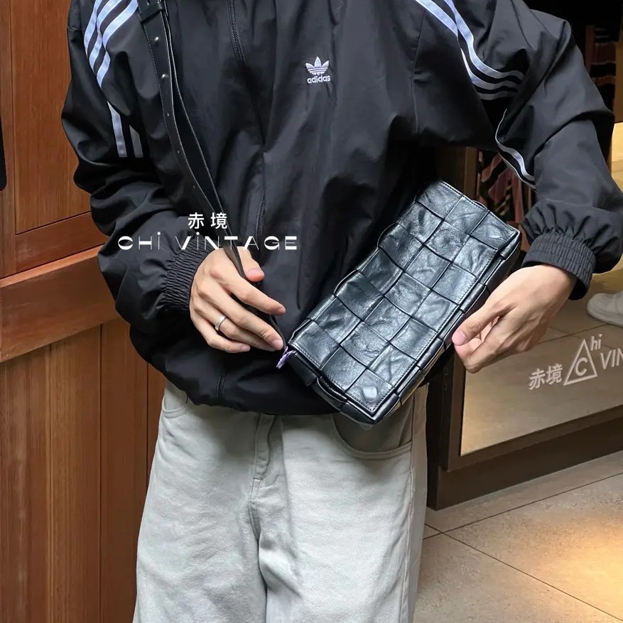 95新 BOTTEGA VENETA/葆蝶家 【垚专属】0829 黑二十一格Cassette大