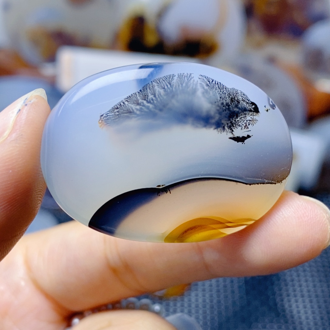 玛瑙/玉髓未镶嵌珠宝奇石