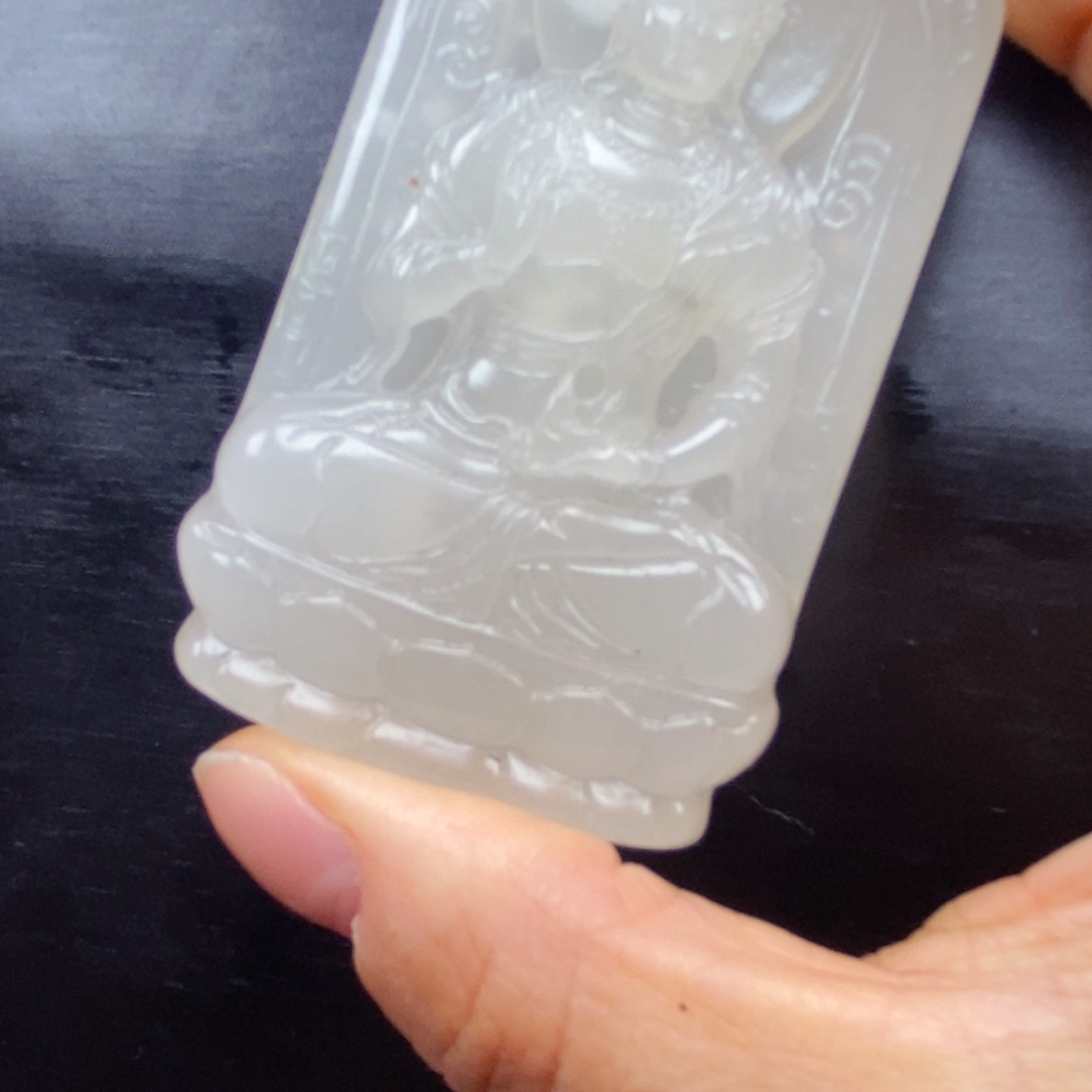 石英质玉（黄龙玉）颈饰未镶嵌