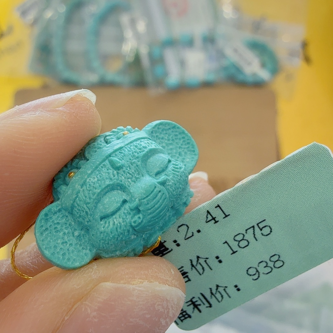 绿松石未镶嵌珠宝奇石