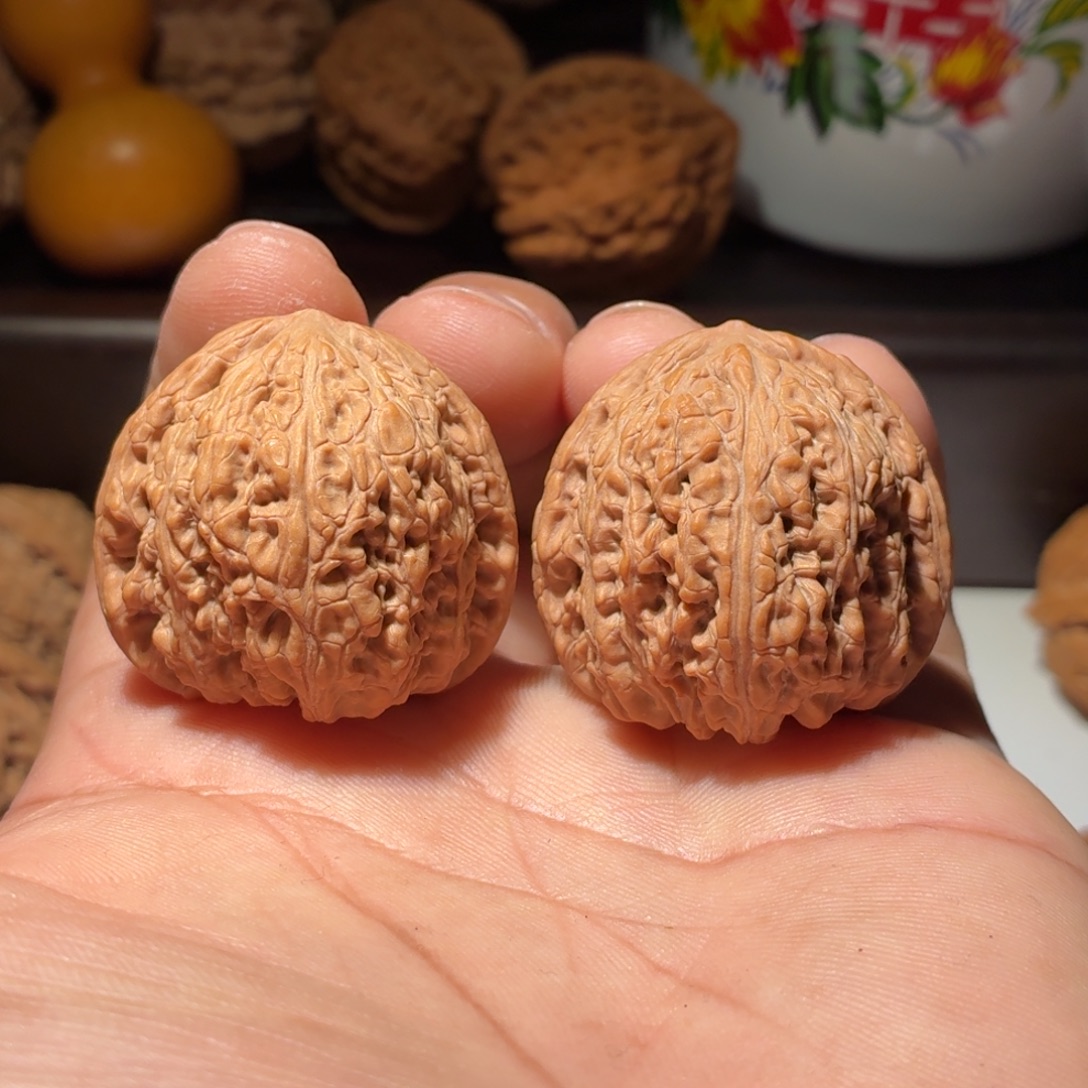 吊坠文玩核桃密纹35.8