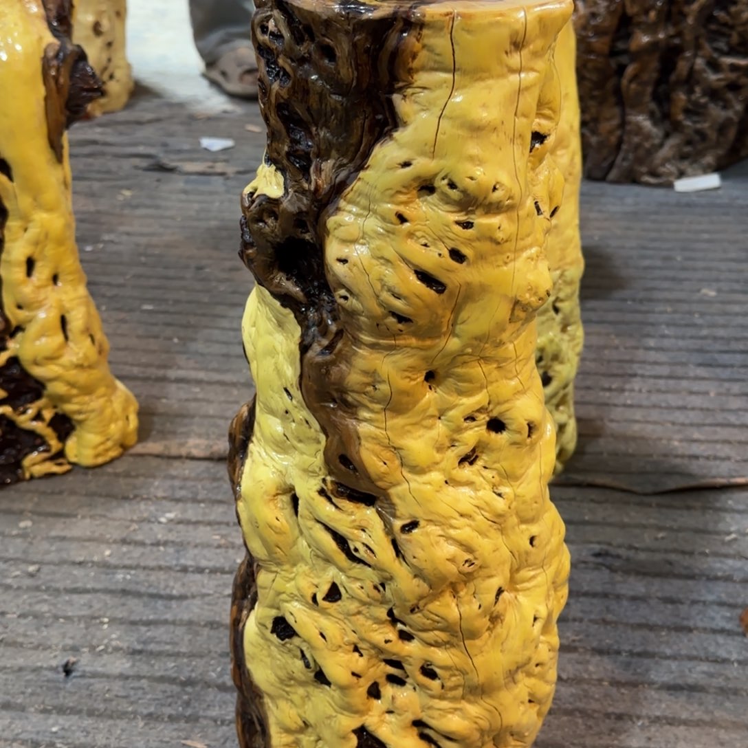 沈***厂龙纹鸡心枣木手工艺品 