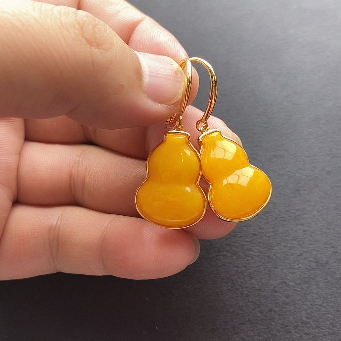 琥珀未镶嵌裸石耳坠