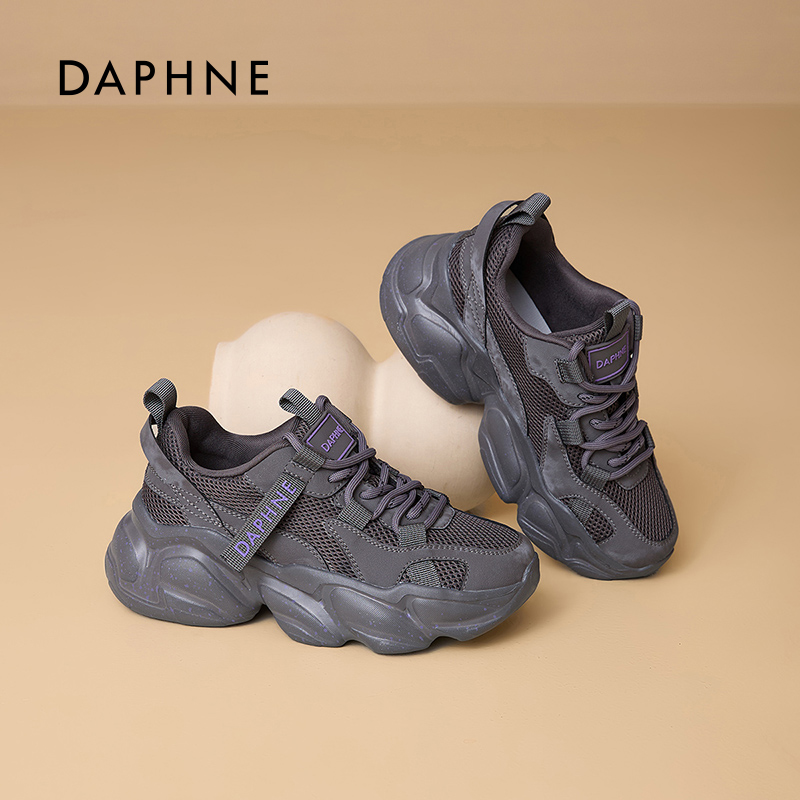 达芙妮秋冬新款百搭时尚厚底老爹鞋女复古增高舒适通勤休闲女鞋LL