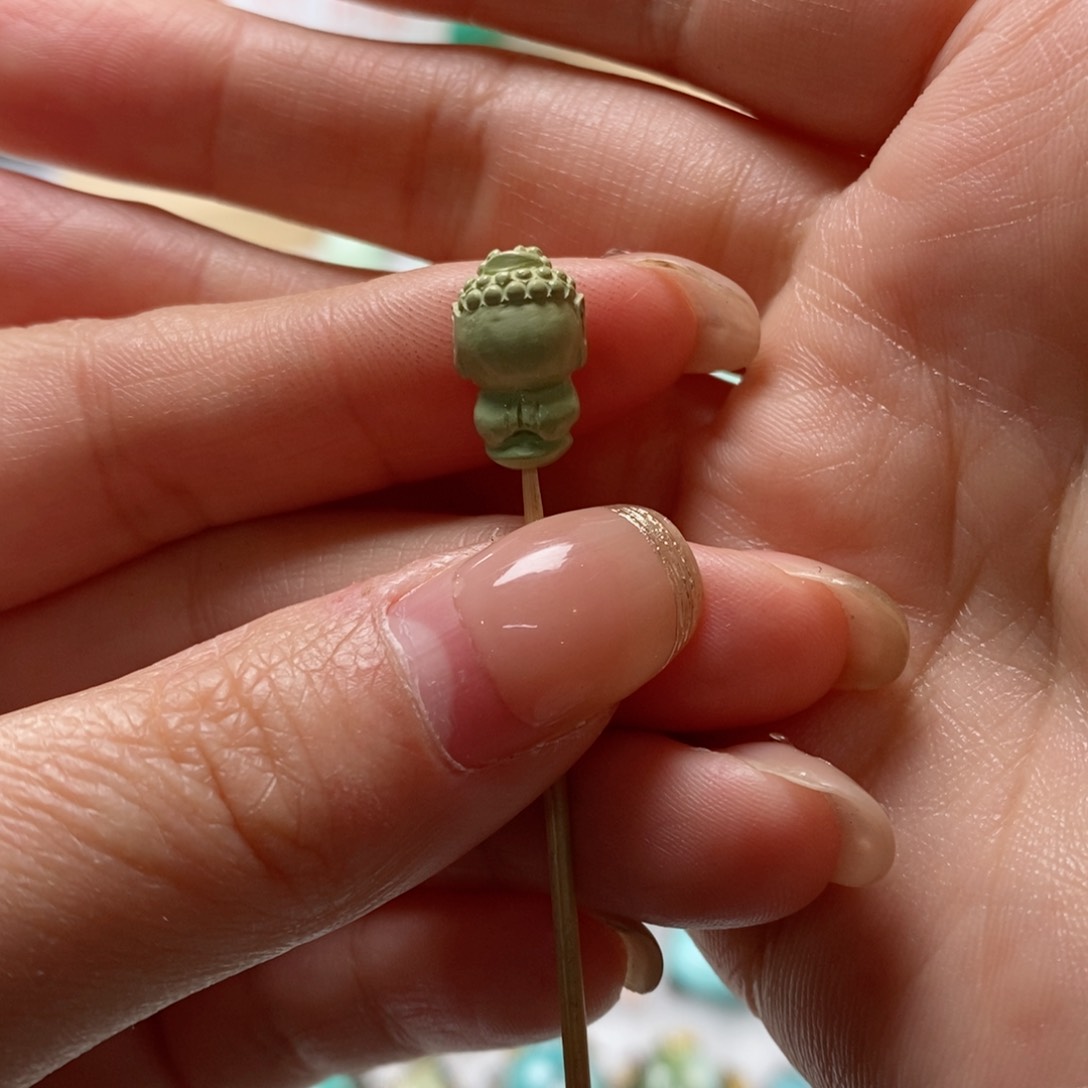 绿松石颈饰未镶嵌