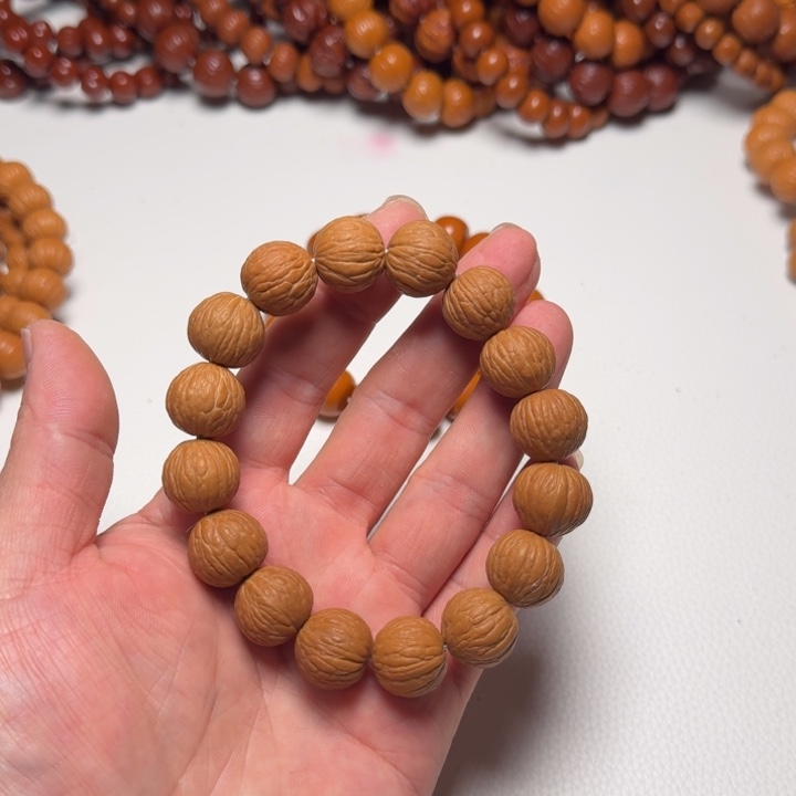 猴头核桃吊坠风雨