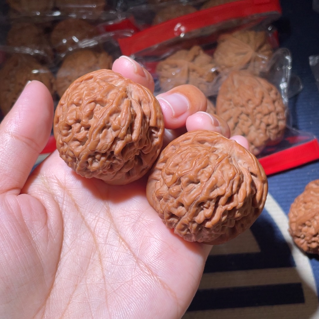 小***道文玩核桃吊坠莲花42