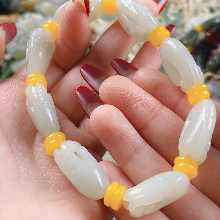 未镶嵌和田玉挂件