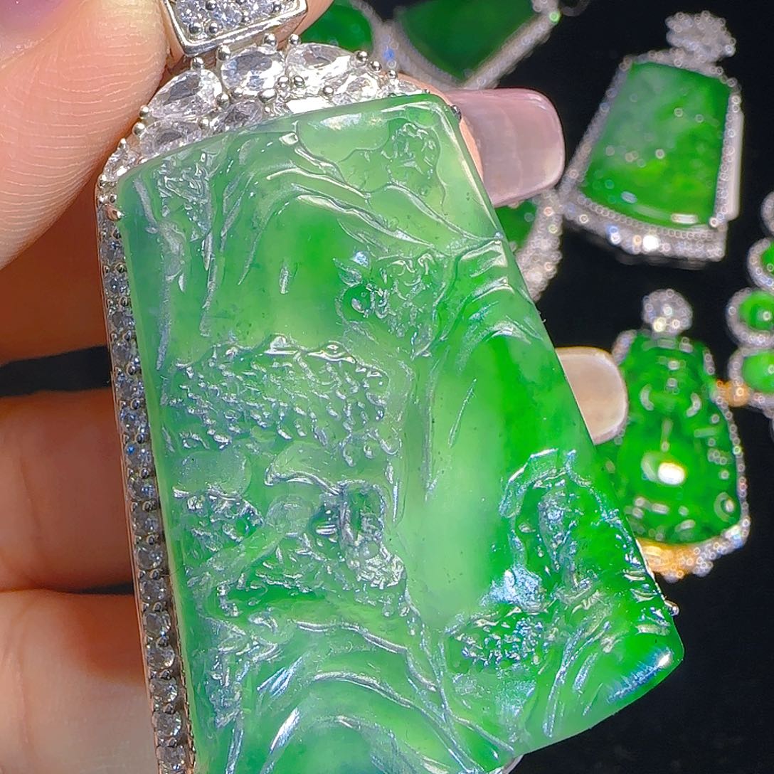 翡翠吊坠(赠链)银S925镶嵌