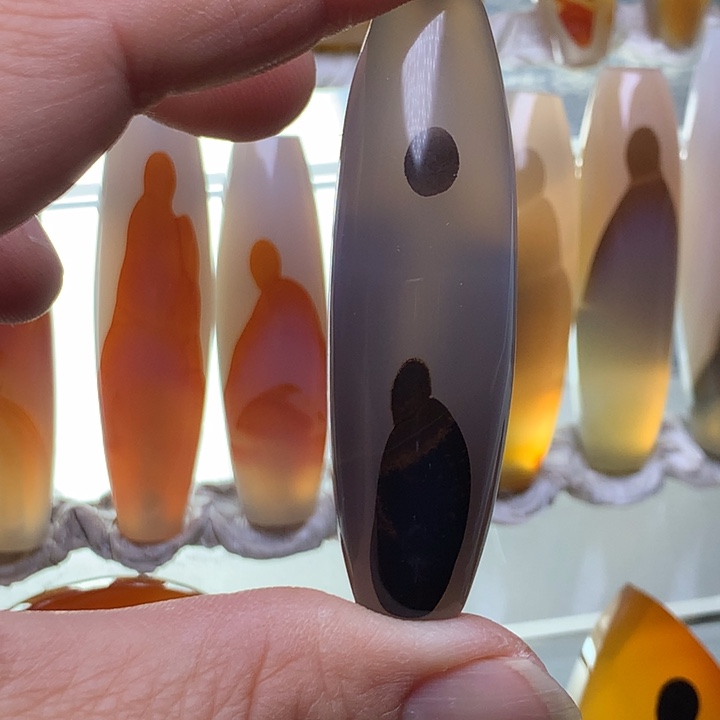 玛瑙/玉髓颈饰未镶嵌27微瑕