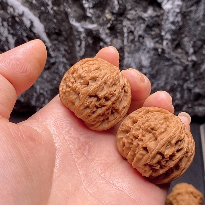 核桃吉*猴40山地磨盘核桃