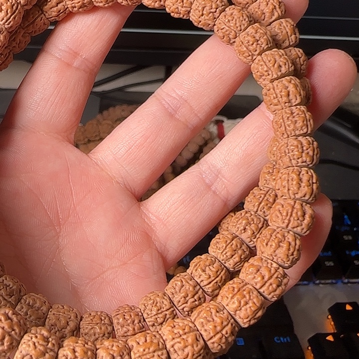 郭***饼吊坠金刚菩提魔丸