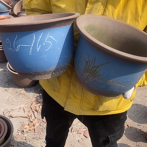 紫砂中国宜兴紫砂花盆，