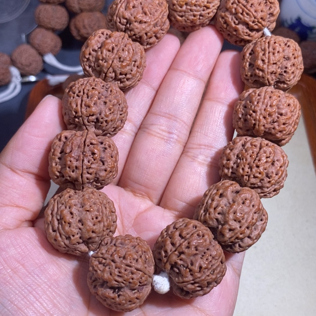 槐****手串金刚菩提铁血23mm