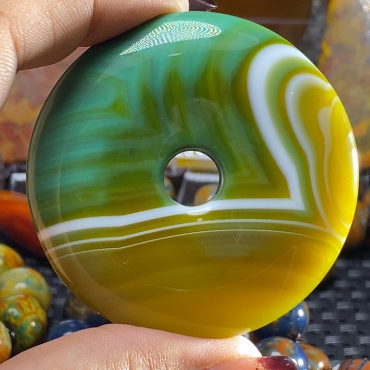 肯***人玛瑙/玉髓未镶嵌颈饰