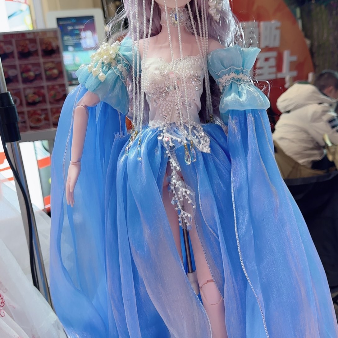 60厘米21个关节可以活动衣服可脱