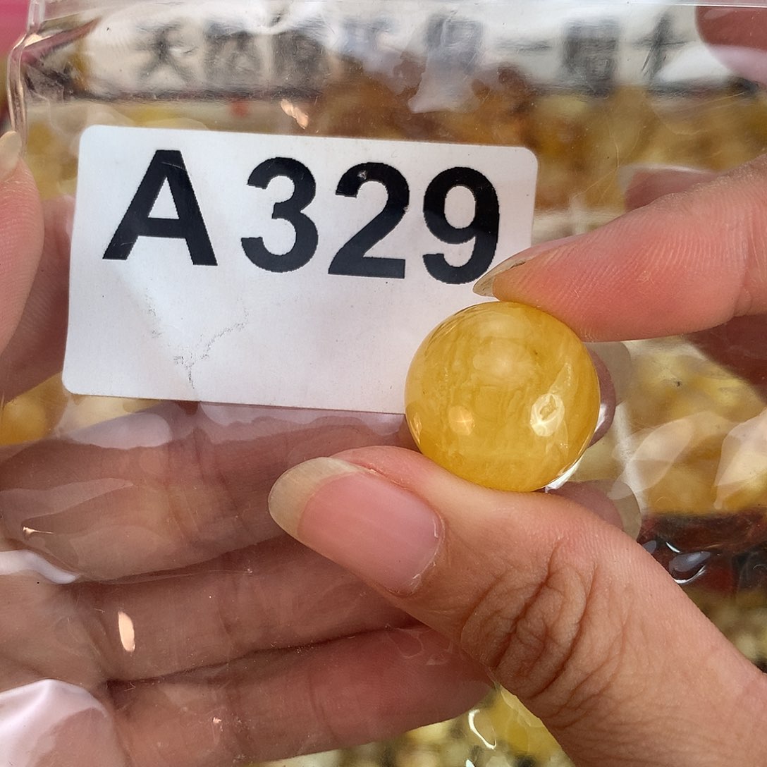 未镶嵌琥珀珠宝奇石