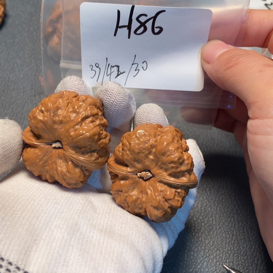 文玩核桃吊坠蛤蟆