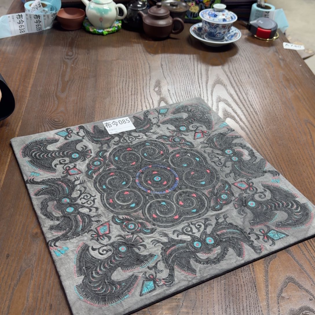 Z****刺绣085一张未脱蜡蜡画