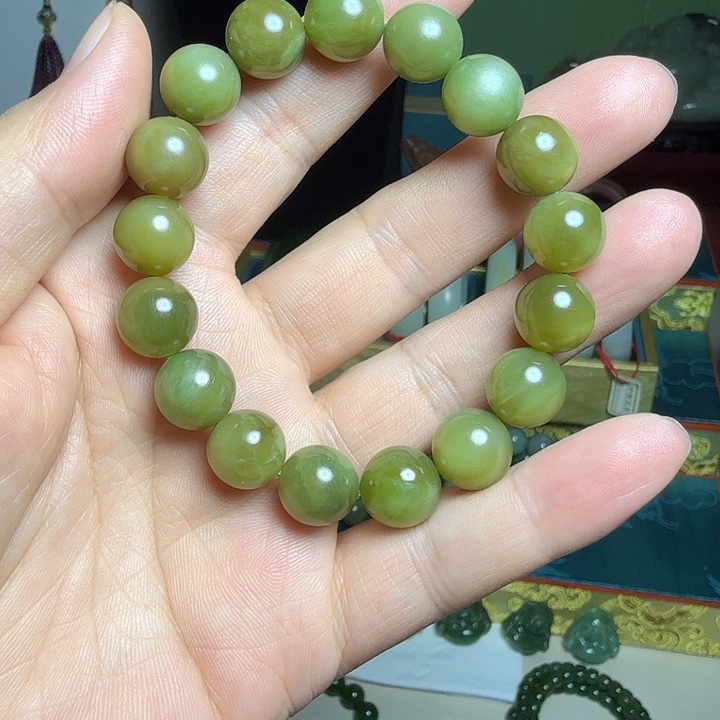 和田玉未镶嵌手串