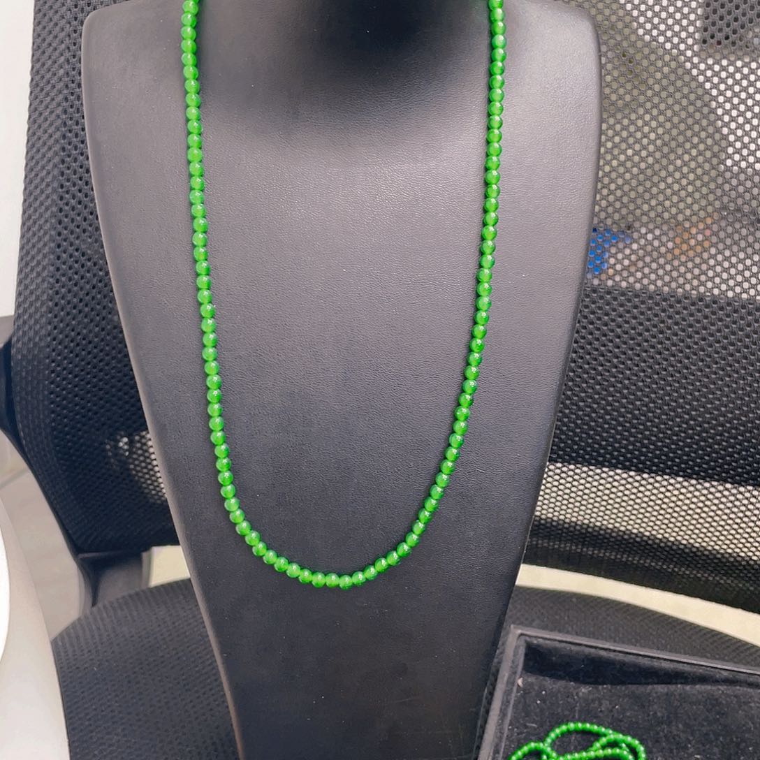 翡翠未镶嵌颈饰卡5