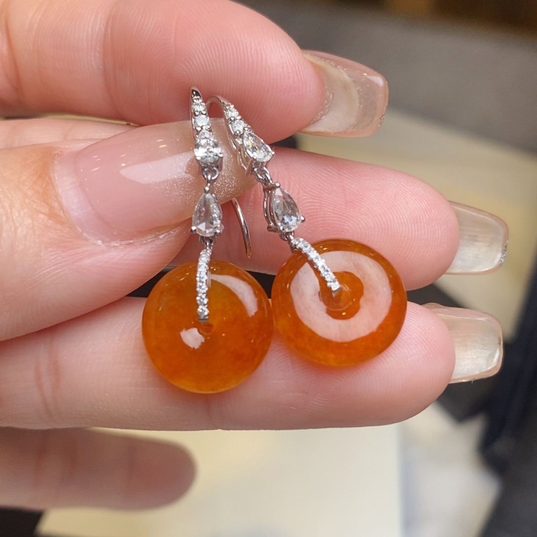 翡翠耳饰18K金镶嵌冰蜜橘红翡小扣子