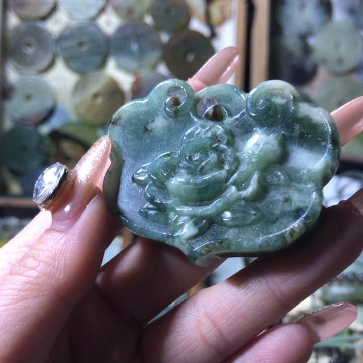 岫玉岫玉挂件未镶嵌