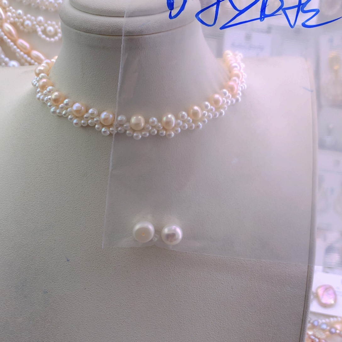 啦***塔淡水珍珠耳饰随机未镶嵌