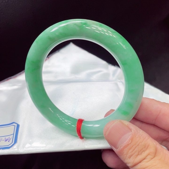 未镶嵌手镯翡翠翡翠