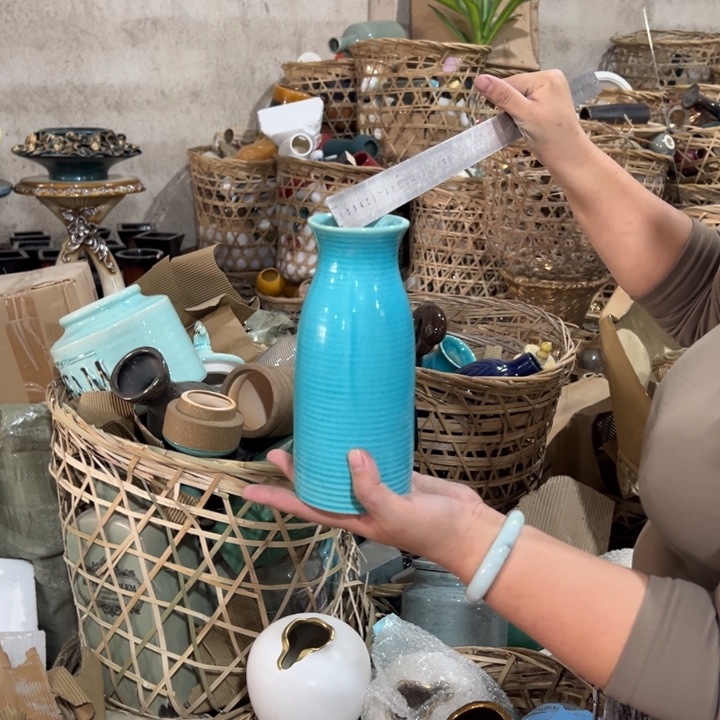 瓶高度20厘米口径6厘米微瑕捡漏