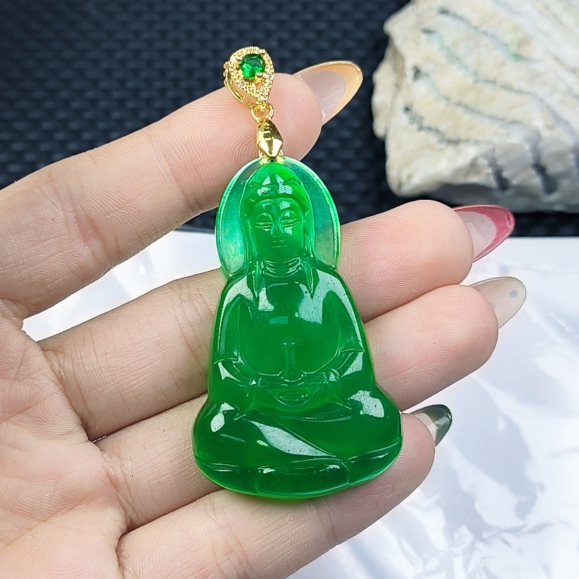 （聚宝严选））D402绿观音菩萨吊坠妈妈款精致精美百搭时尚