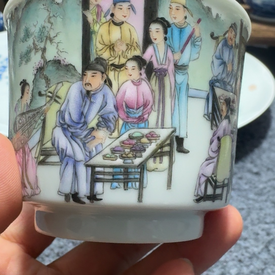 。***。景德镇现代陶瓷杯