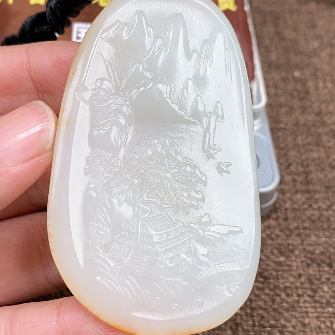 和田玉颈饰未镶嵌