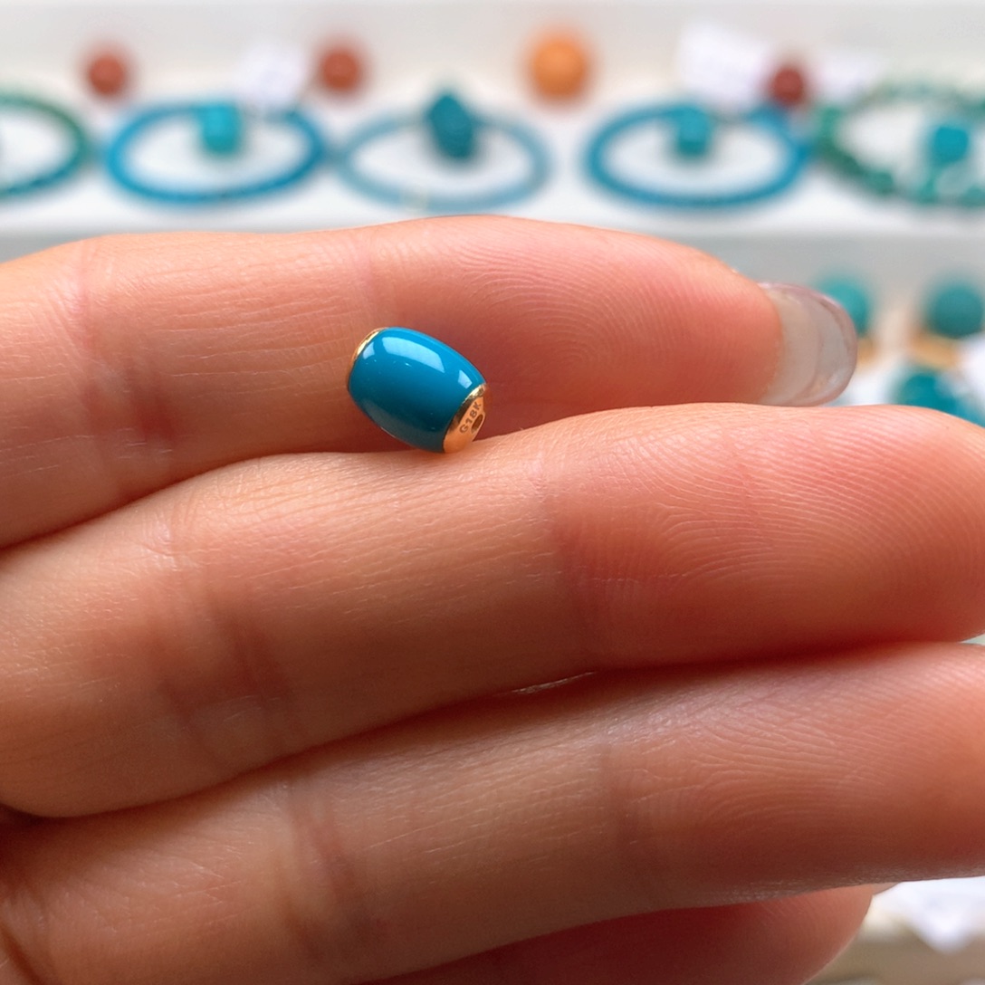 绿松石配饰未镶嵌