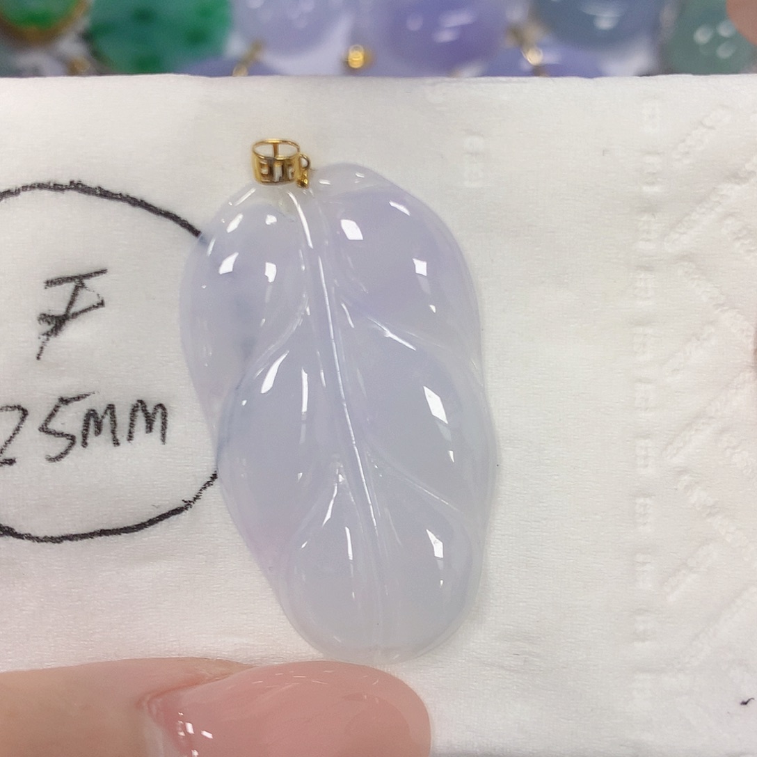 颈饰18K金镶嵌翡翠天然缅甸a货翡翠百元以上九米证书费自理