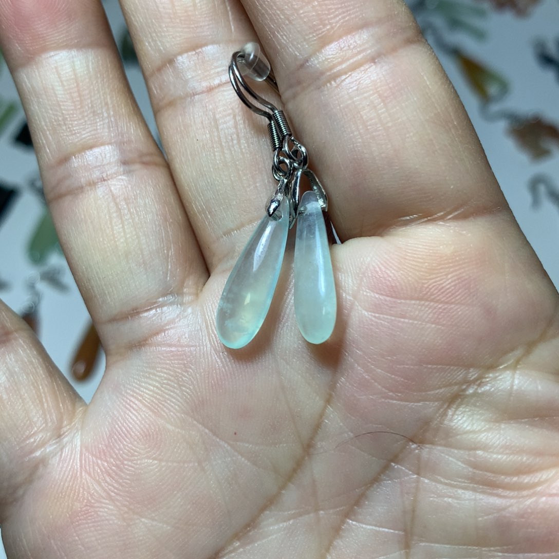 蛇纹石玉耳环未镶嵌