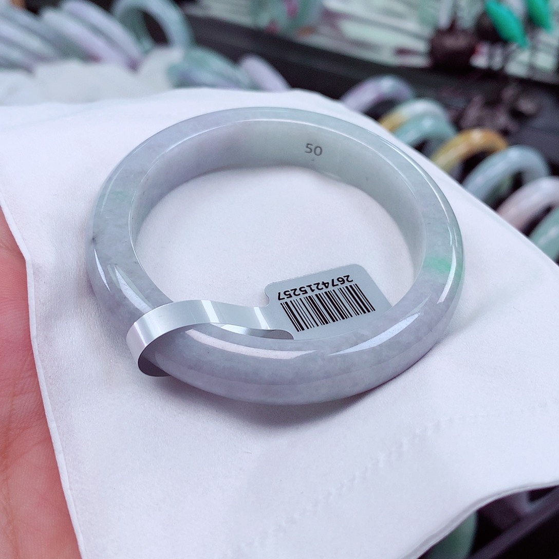 翡翠手镯未镶嵌圈口50肉眼可见棉无纹裂