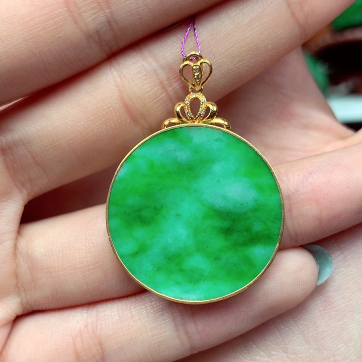 颈饰18K金镶嵌翡翠翡翠