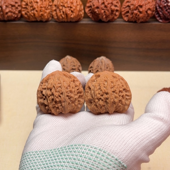 把件文玩核桃41平顶微黄