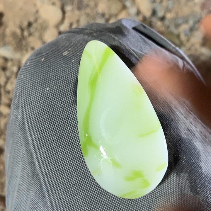 未镶嵌和田玉（糖玉）挂件