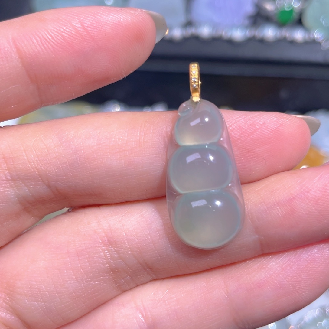颈饰18K金镶嵌翡翠翡翠
