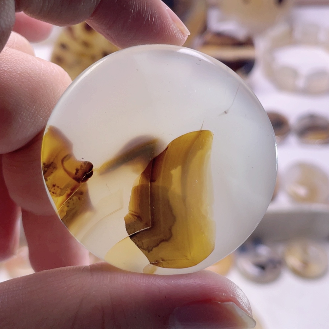 玛瑙/玉髓未镶嵌珠宝奇石