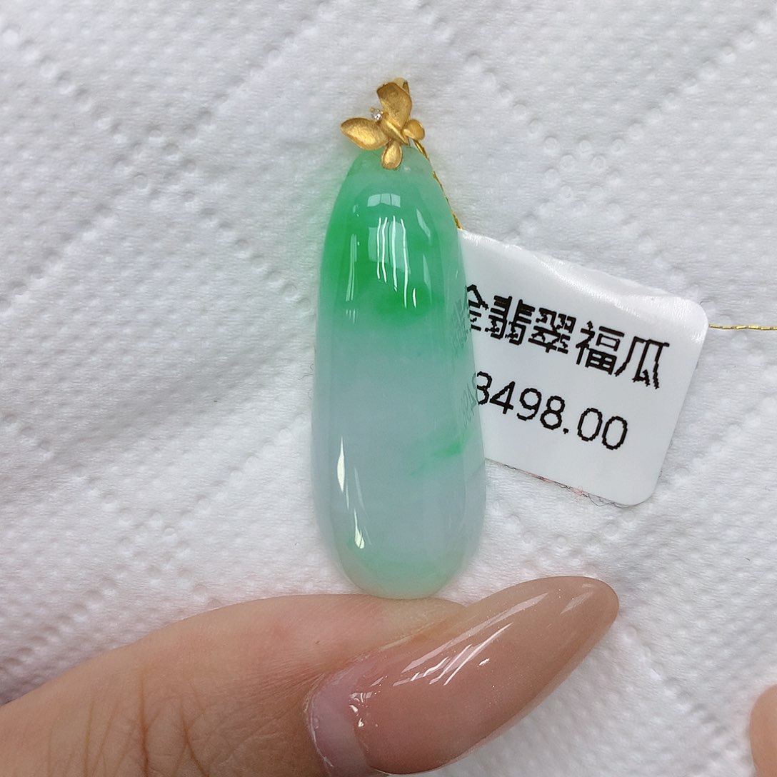 颈饰18K金镶嵌翡翠