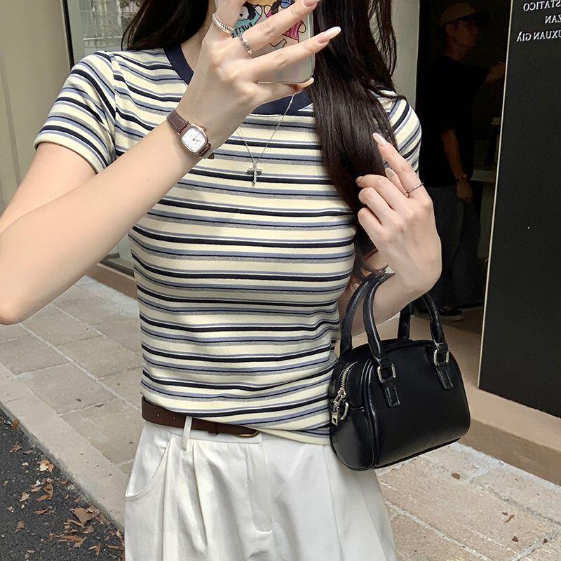 女士圆领撞色条纹正肩短袖T恤女夏季显瘦时尚百搭洋气休闲上衣887