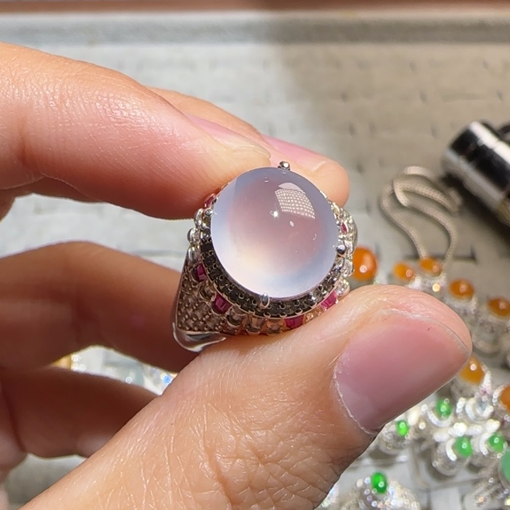 定制翡翠未镶嵌翡翠