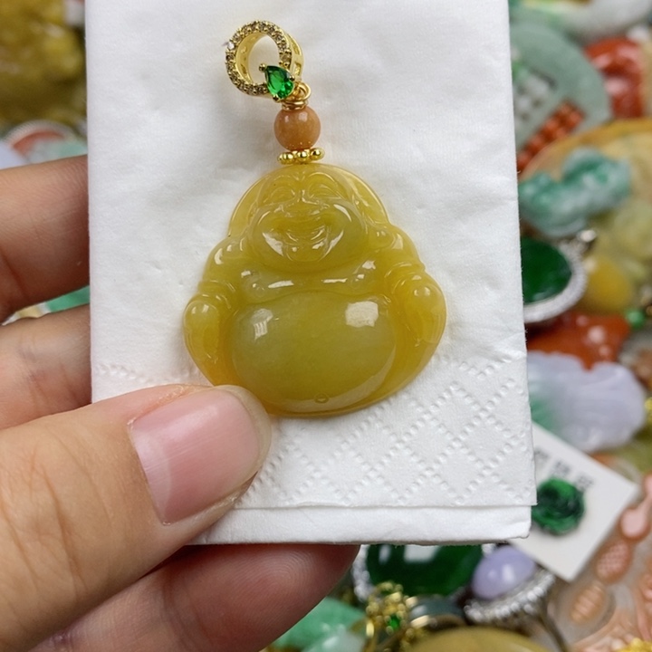 翡翠吊坠(赠链)未镶嵌